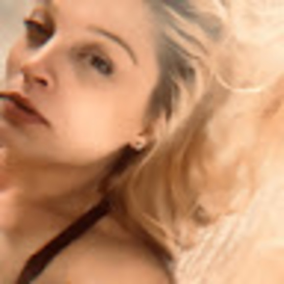 Meet your Posher, Ashley - Picture 1 of 1